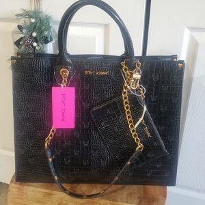 BETSEY JOHNSON NWT BLACK  Croc Embossed With Skulls. Wristlet Includ. Tote Bag